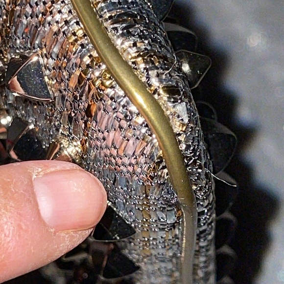 Preloved Louboutin clutch excellent condition size 12”W X 7 1/2”L silver n gold - Picture 16 of 17